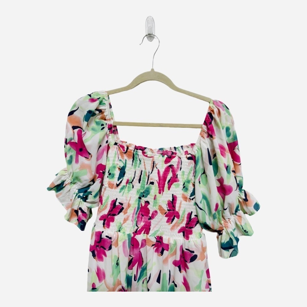 White Floral Smocked Dress Boutique First Love Tropical Short Sleeve Size Large - Picture 2 of 6